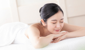 身体のラインを強調